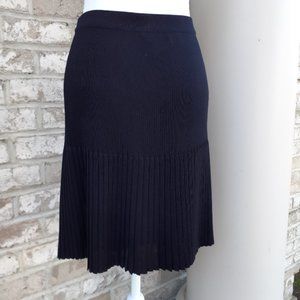 Misook Black Pleated Hem Knit Skirt - Petite Large